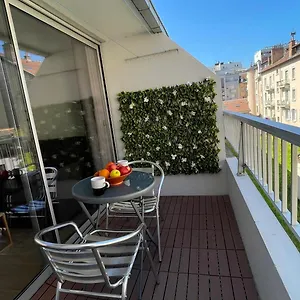 Apartment Plein Centre, Calme, Parking Inclus, Piscine Et Gardien